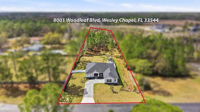 8001 WOODLEAF BOULEVARD, Wesley Chapel, FL 33544