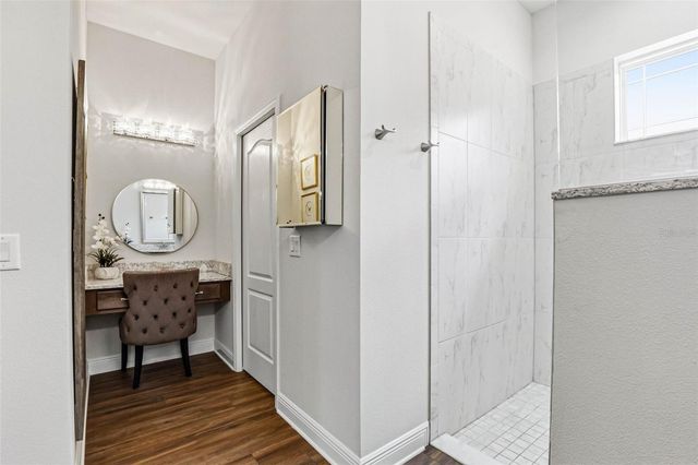 8001 WOODLEAF BOULEVARD, Wesley Chapel, FL 33544