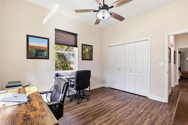 8001 WOODLEAF BOULEVARD, Wesley Chapel, FL 33544