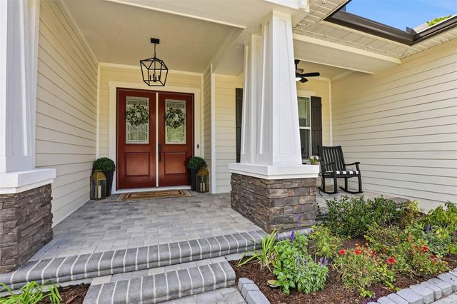 8001 WOODLEAF BOULEVARD, Wesley Chapel, FL 33544