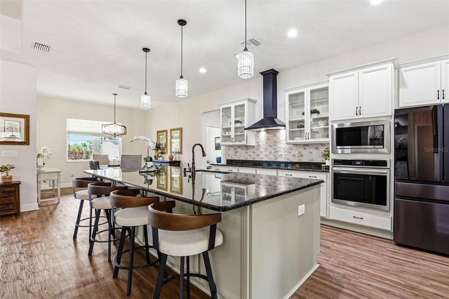 8001 WOODLEAF BOULEVARD, Wesley Chapel, FL 33544