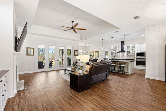 8001 WOODLEAF BOULEVARD, Wesley Chapel, FL 33544