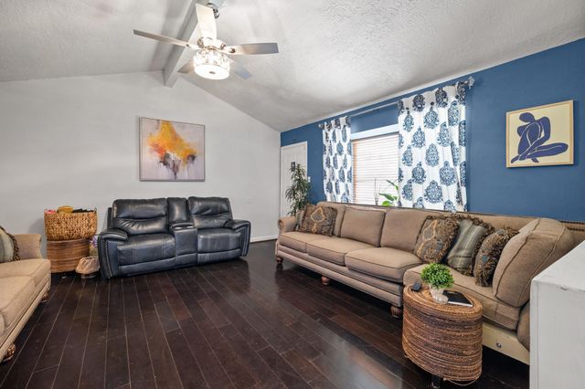 5130 Court Road, Houston, TX 77053