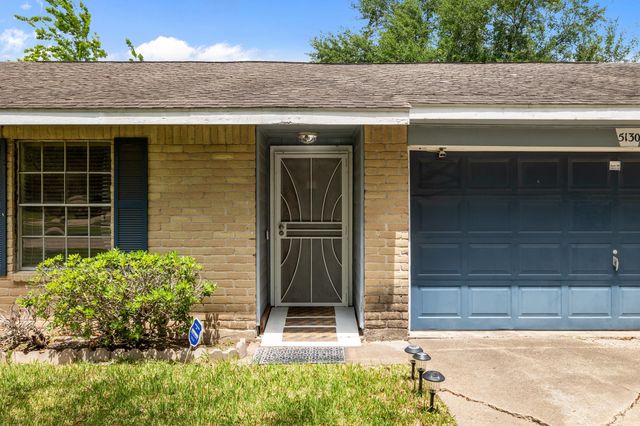 5130 Court Road, Houston, TX 77053