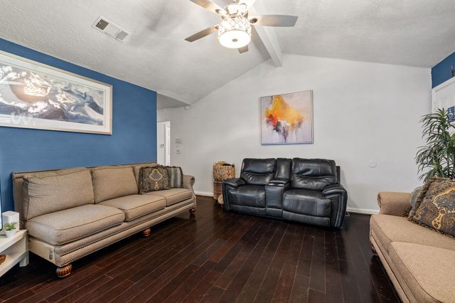 5130 Court Road, Houston, TX 77053