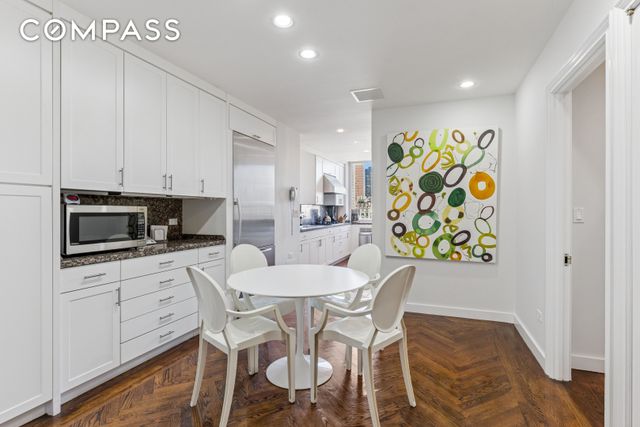 333 E 57th St Apt 13A, New York City, NY 10022