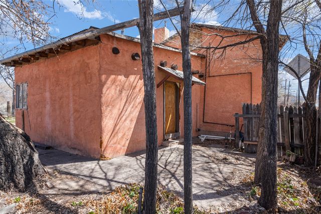 669 W San Francisco Street, Santa Fe, NM 87501