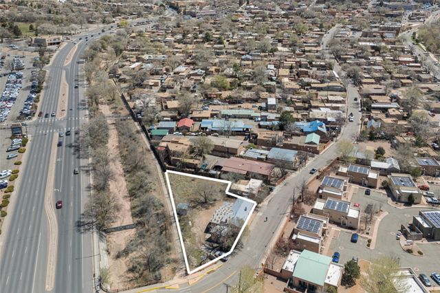 669 W San Francisco Street, Santa Fe, NM 87501