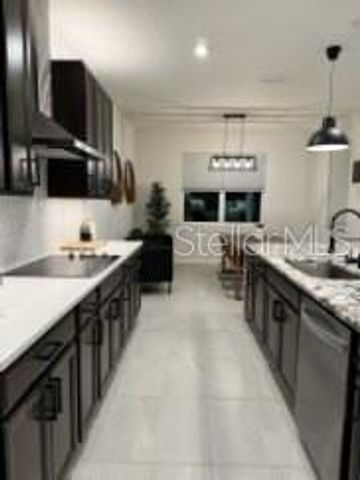 1806 FLOURISH AVENUE, Kissimmee, FL 34744