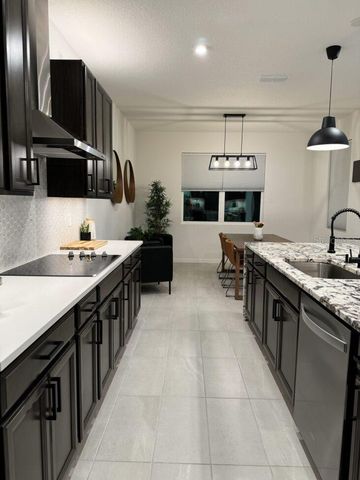 1806 FLOURISH AVENUE, Kissimmee, FL 34744