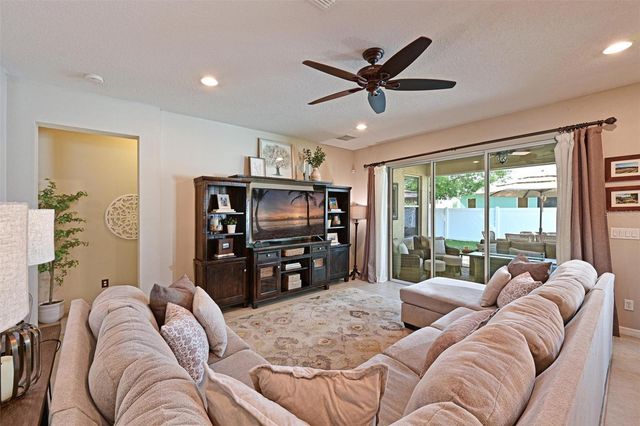 4428 67TH STREET E, Bradenton, FL 34203