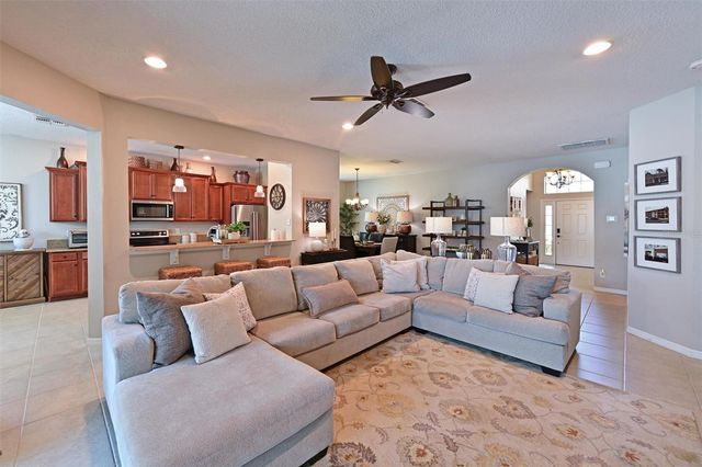 4428 67TH STREET E, Bradenton, FL 34203