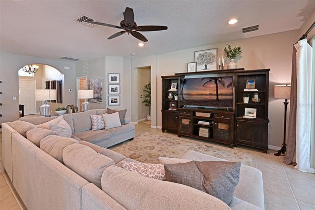 4428 67TH STREET E, Bradenton, FL 34203