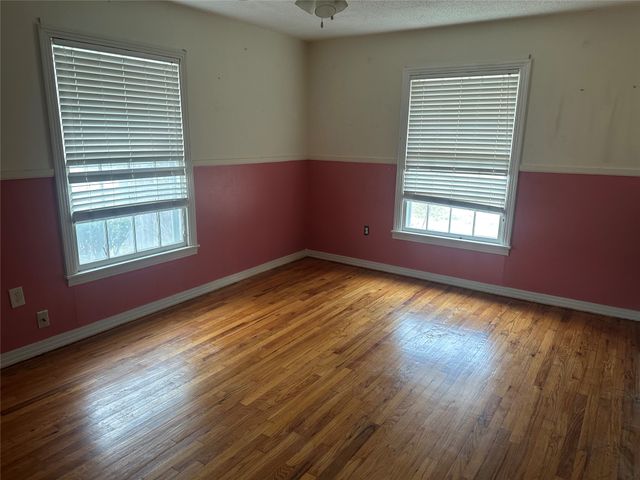 3204 N 31st Street, Waco, TX 76708