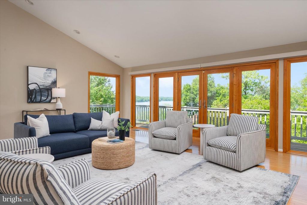 Image 12 of property listing at 267 RUGBY CT, Arnold, MD 21012