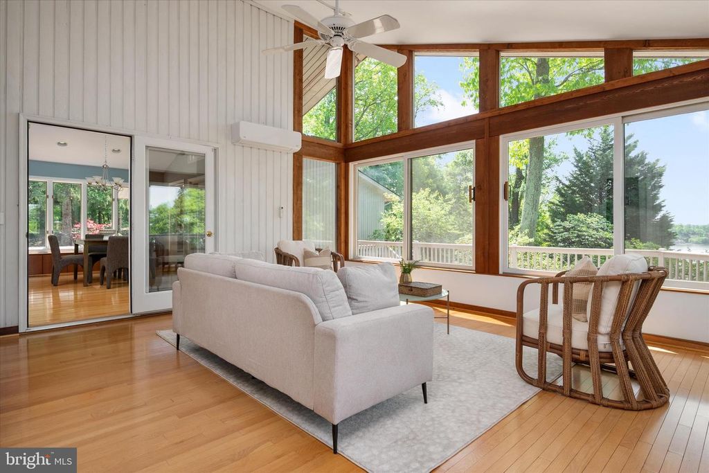 Image 15 of property listing at 267 RUGBY CT, Arnold, MD 21012