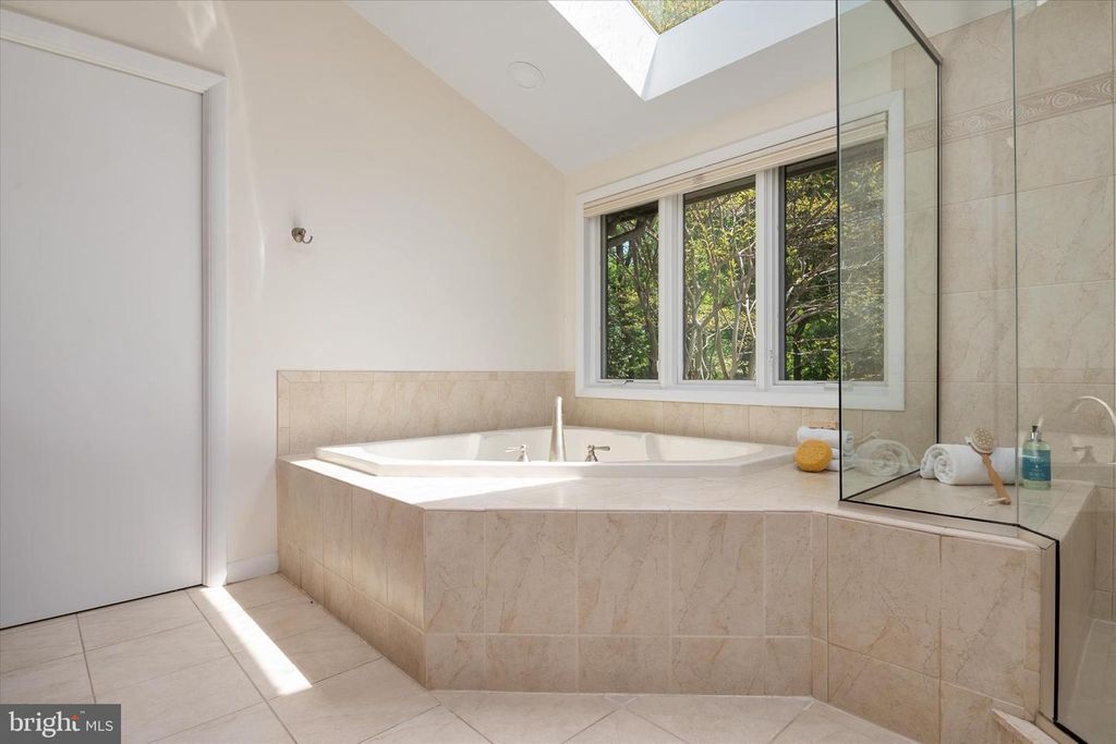 Image 27 of property listing at 267 RUGBY CT, Arnold, MD 21012