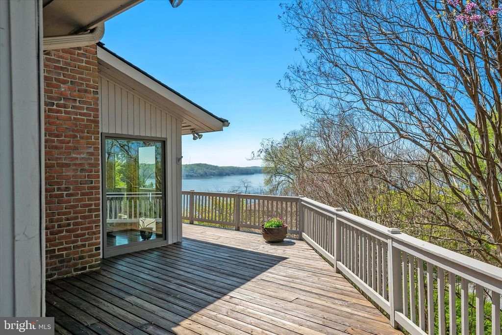 Image 37 of property listing at 267 RUGBY CT, Arnold, MD 21012