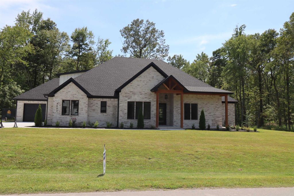 3053 Avilla Manor Trail, Alexander, AR 72002