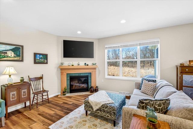 1249 Wild Willow Way, Verona, WI 53593