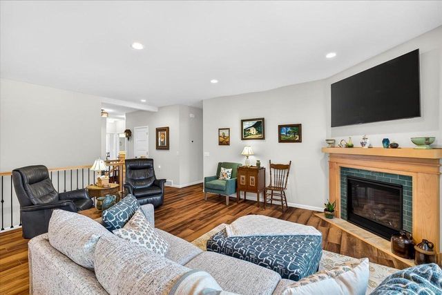 1249 Wild Willow Way, Verona, WI 53593