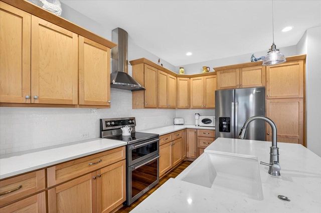 1249 Wild Willow Way, Verona, WI 53593