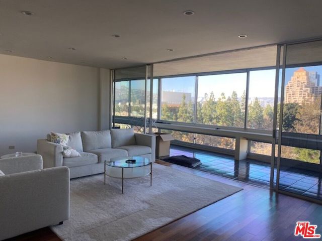 2220 Avenue Of The Stars 802, Los Angeles, CA 90067