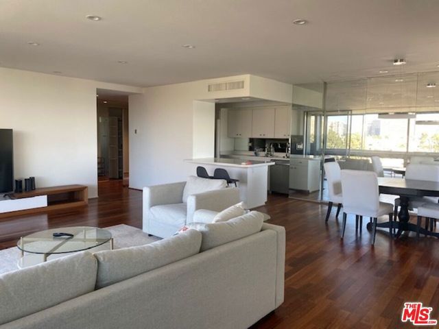 2220 Avenue Of The Stars 802, Los Angeles, CA 90067