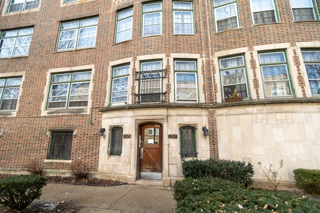 2321 E 69TH Street 2, Chicago, IL 60649