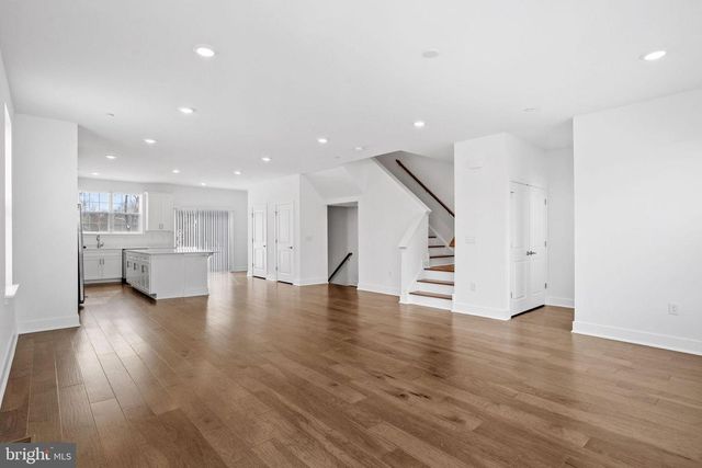 137 ADA HIGHTOWER AVE, Pennington, NJ 08534