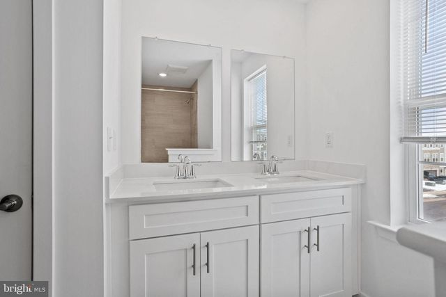 137 ADA HIGHTOWER AVE, Pennington, NJ 08534
