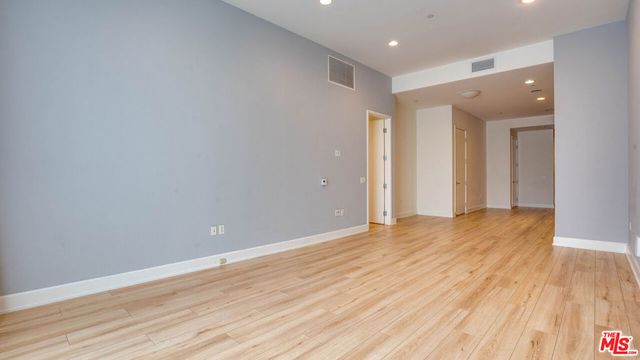 3223 W 6Th Street 207, Los Angeles, CA 90020