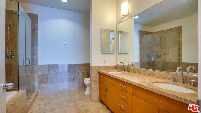 3223 W 6Th Street 207, Los Angeles, CA 90020