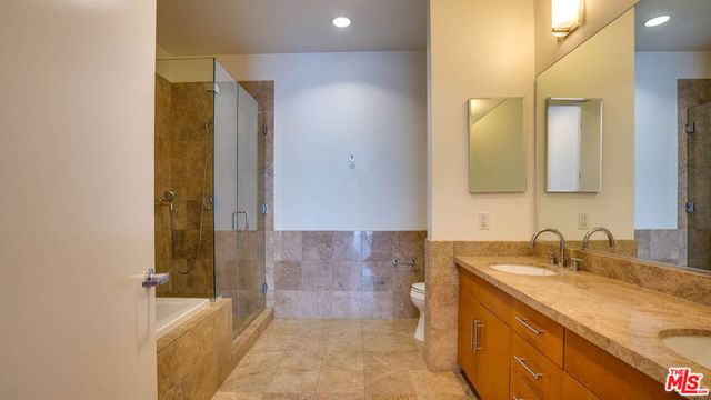 3223 W 6Th Street 207, Los Angeles, CA 90020