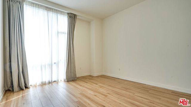 3223 W 6Th Street 207, Los Angeles, CA 90020