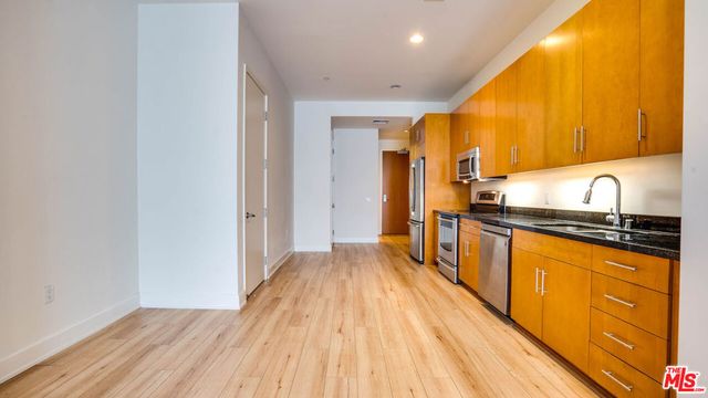 3223 W 6Th Street 207, Los Angeles, CA 90020