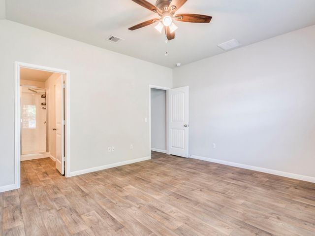 136 Dunlin LN, Leander, TX 78641