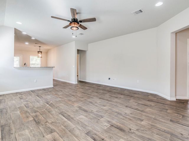 136 Dunlin LN, Leander, TX 78641