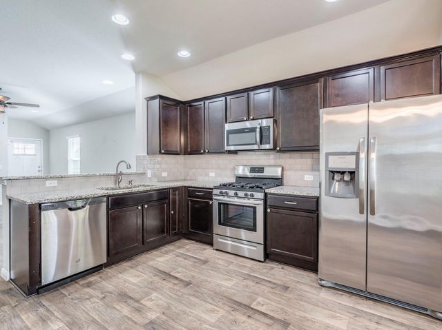 136 Dunlin LN, Leander, TX 78641