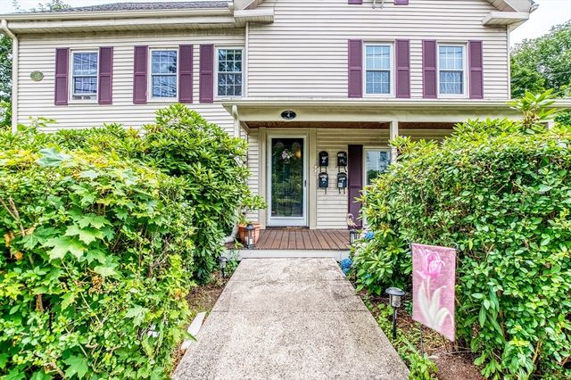 4 Spruce Street 4, Dedham, MA 02026