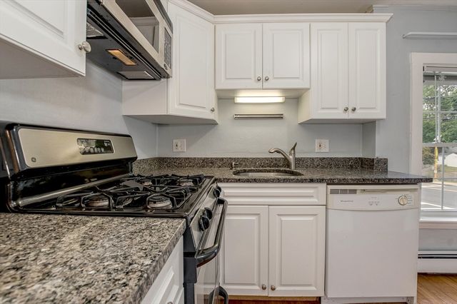 4 Spruce Street 4, Dedham, MA 02026