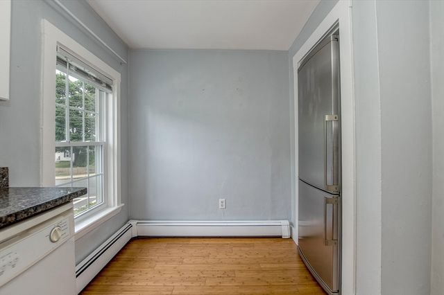 4 Spruce Street 4, Dedham, MA 02026