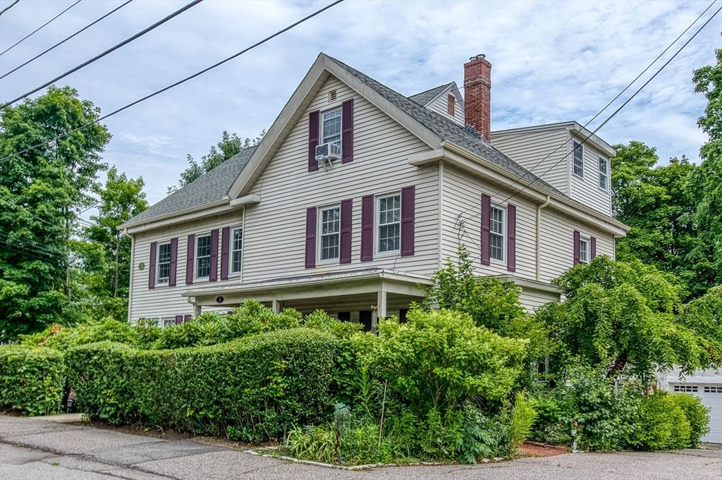 4 Spruce Street 4, Dedham, MA 02026