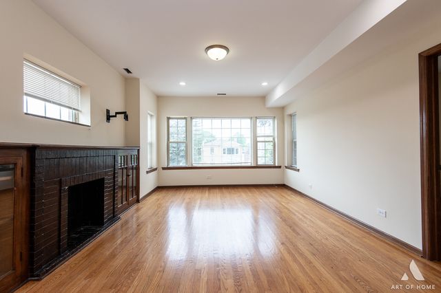 3301 N Kilbourn Avenue 2, Chicago, IL 60641