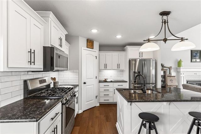 1704 Chestnut Street, Kearney, MO 64060