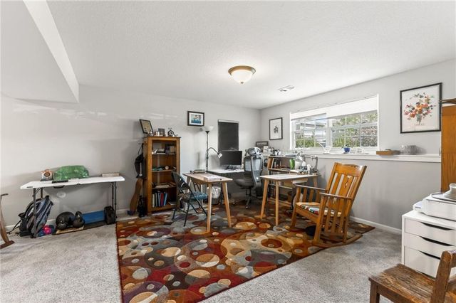 1704 Chestnut Street, Kearney, MO 64060