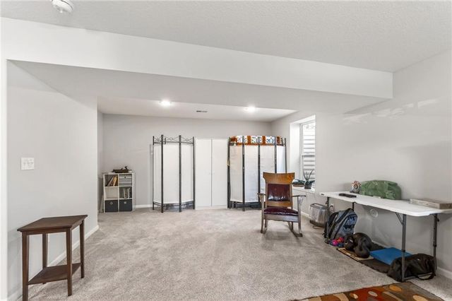1704 Chestnut Street, Kearney, MO 64060