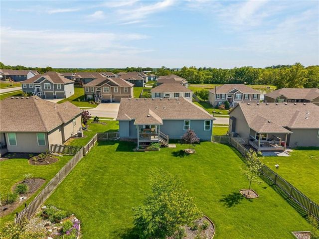 1704 Chestnut Street, Kearney, MO 64060