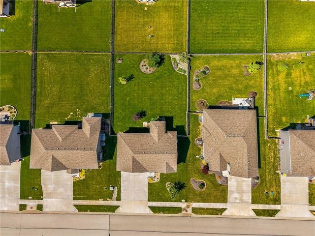 1704 Chestnut Street, Kearney, MO 64060