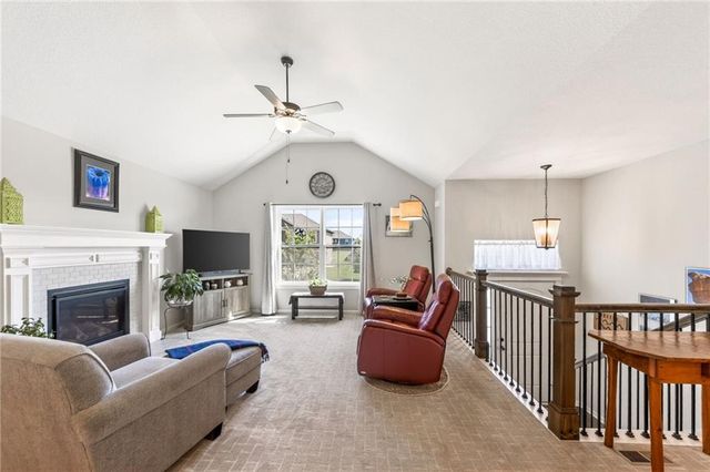 1704 Chestnut Street, Kearney, MO 64060